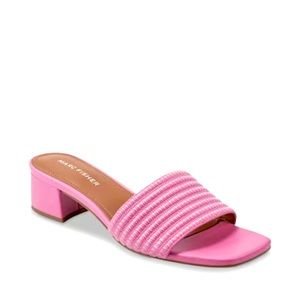 Size 8 MARC FISHER Cinasa Dress Sandals in Pink Leather